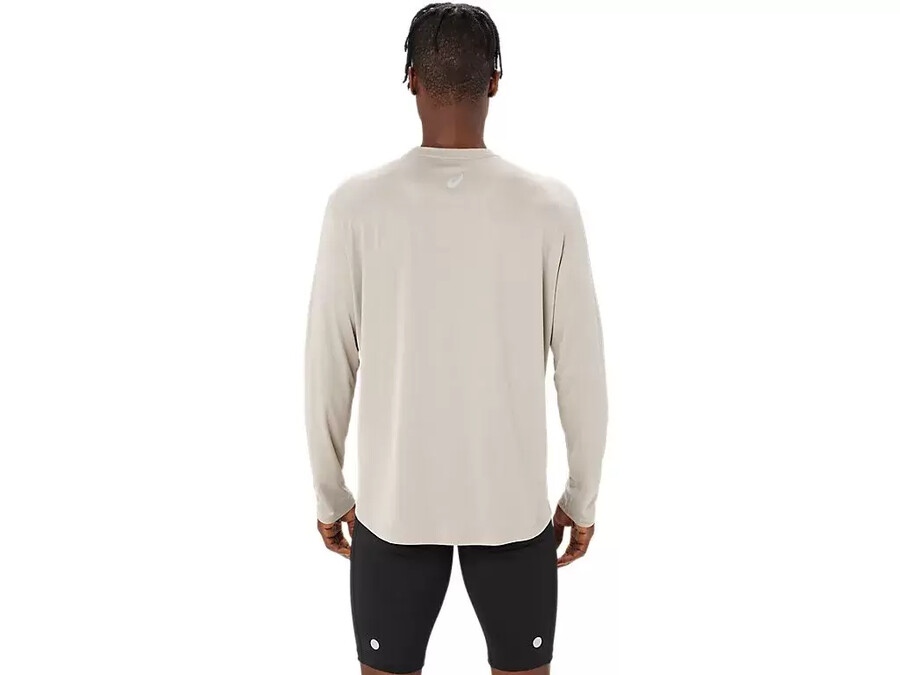 långärmad topp med fujitrail-logotyp