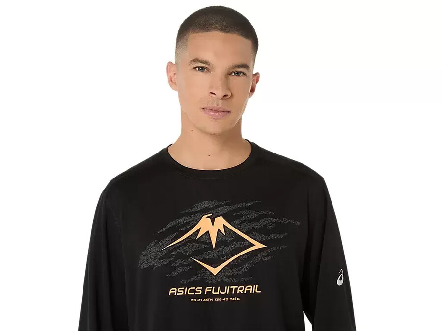 långärmad topp med fujitrail-logotyp