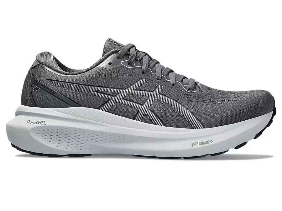 gel-kayano 30 extra bred gata testad