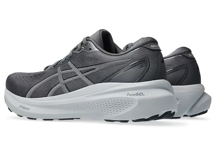 gel-kayano 30 extra bred gata testad