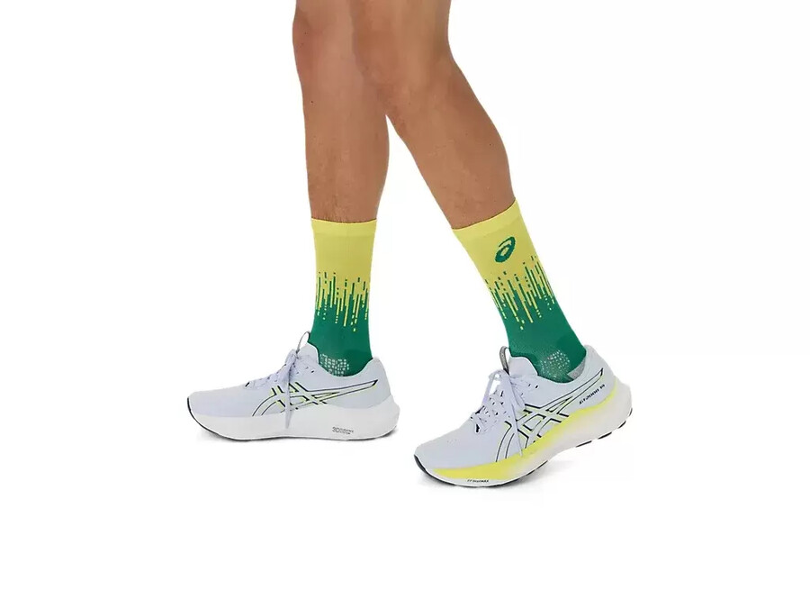 performance run sock crew